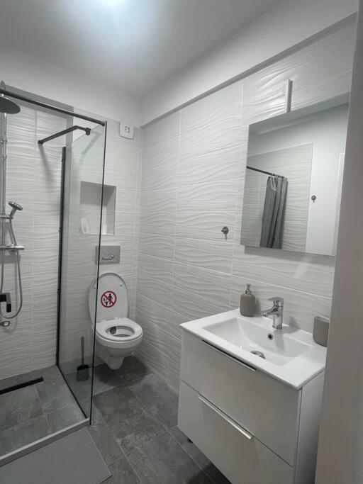 Sky Residence Airport Otopeni 12 Kültér fotó